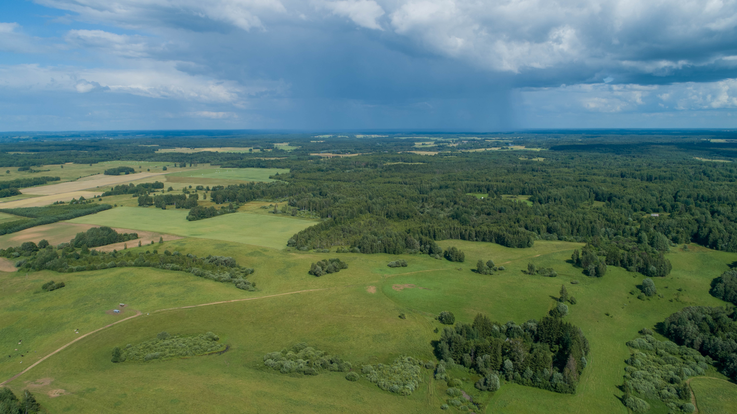 Parduodama sodyba Molėtų rajone